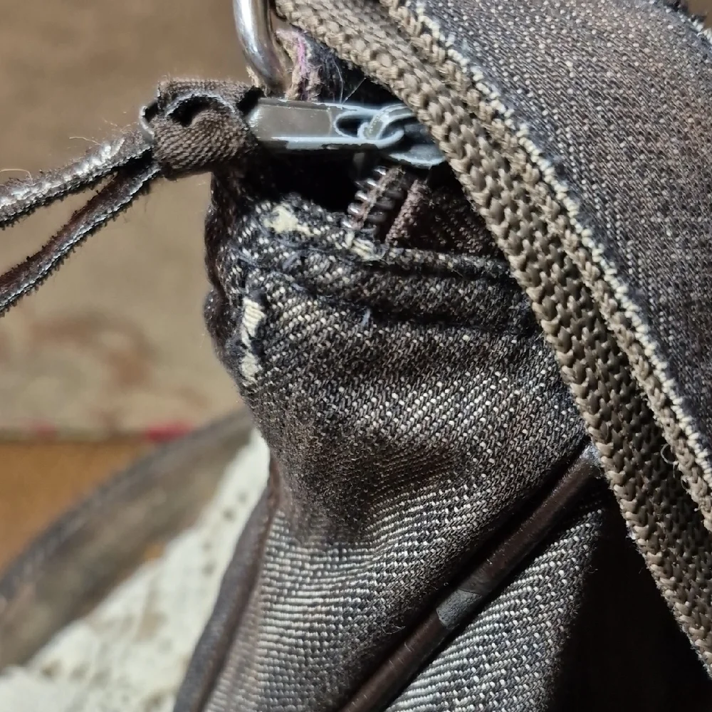 Thirty One Casual Black Denim Crossbody Bag - Picture 3 of 9